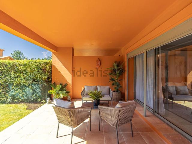 Piso, Benatalaya, Estepona