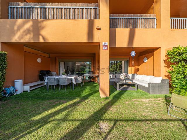 Piso, Benatalaya, Estepona