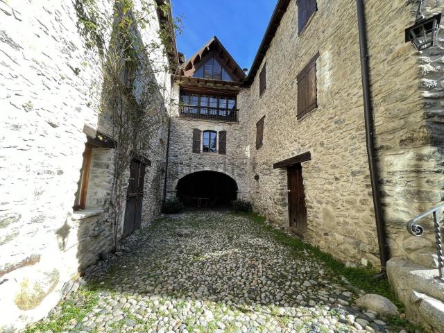 Piso, Benasque