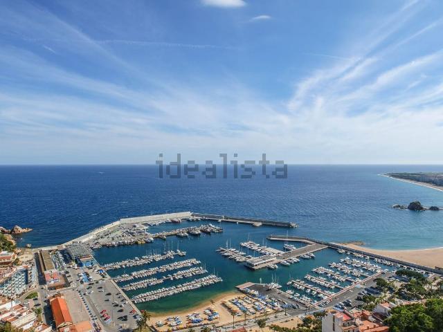 Piso, Blanes