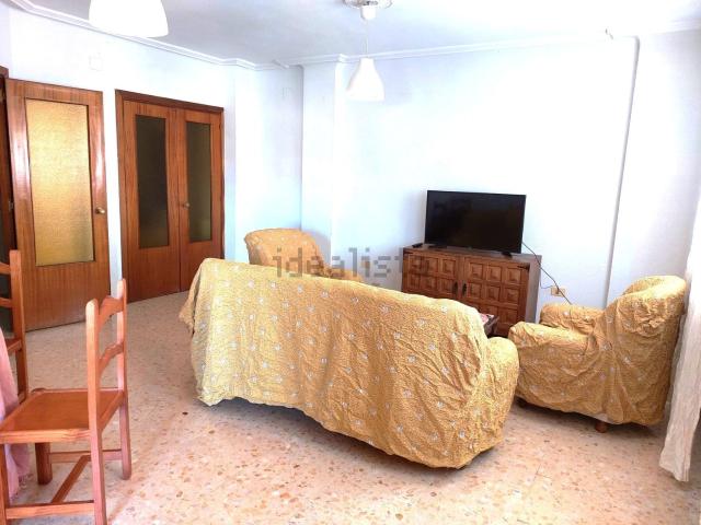 Piso, Cáceres