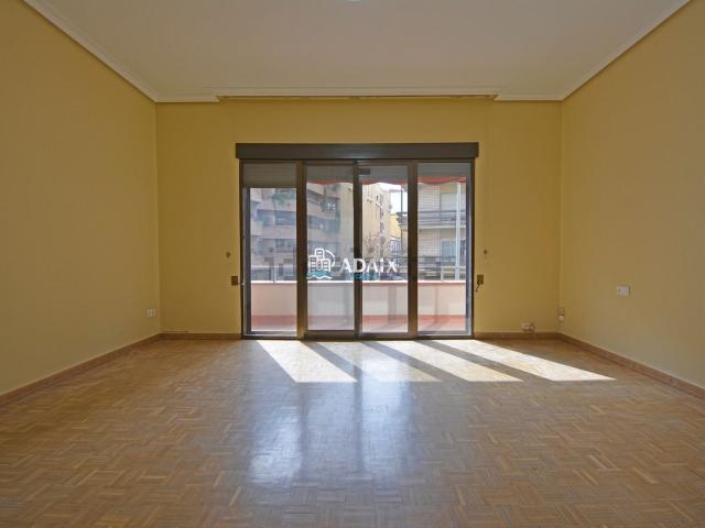 Piso, Cáceres