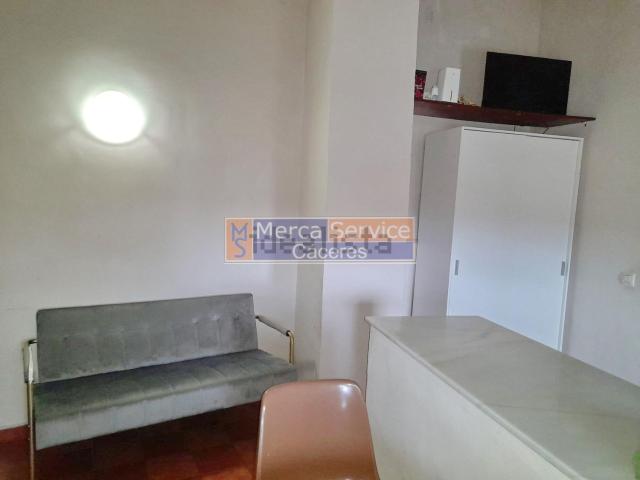 Piso, Cáceres