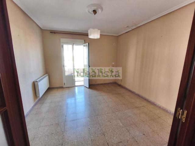 Piso, Cáceres