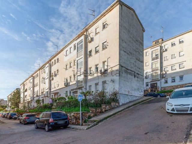 Piso, Cáceres