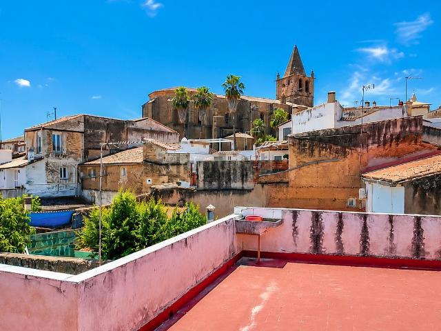 Piso, Cáceres