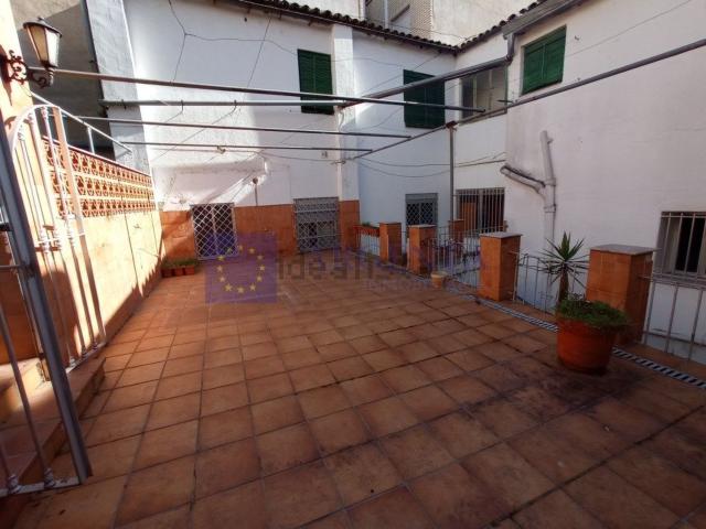 Piso, Cáceres