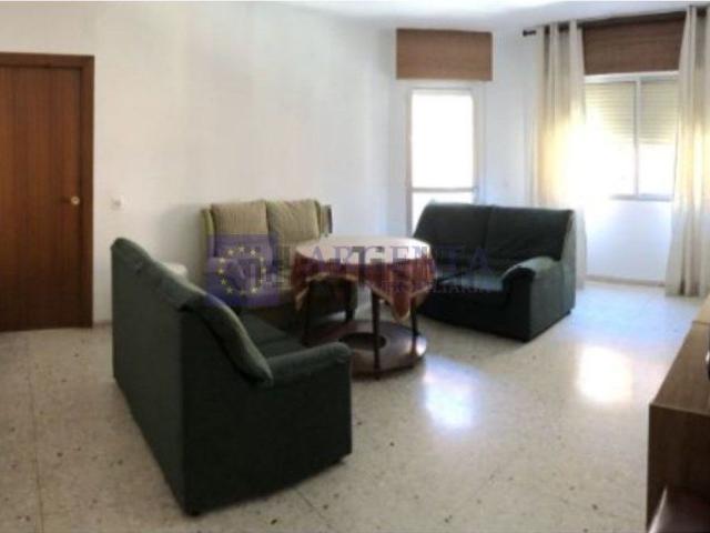Piso, Cáceres