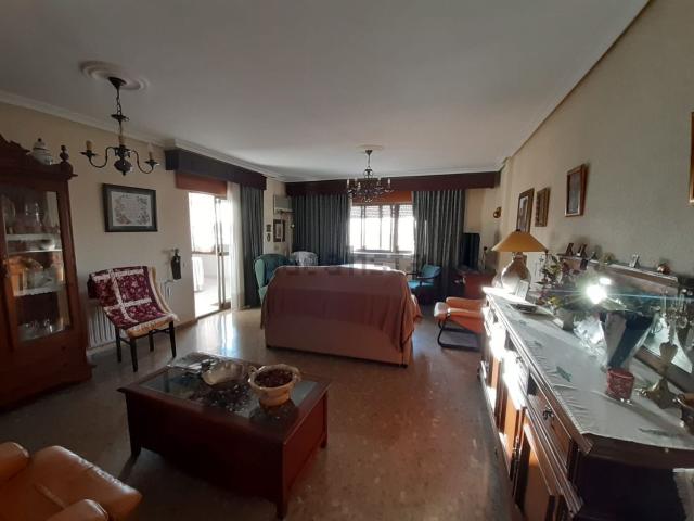 Piso, Cáceres