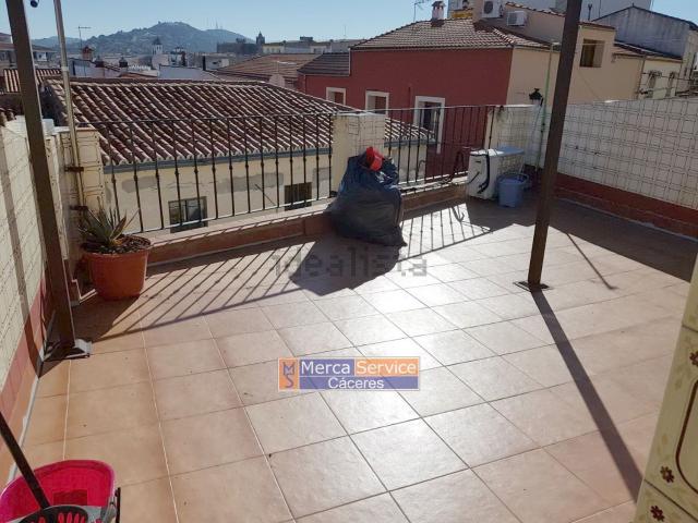 Piso, Cáceres