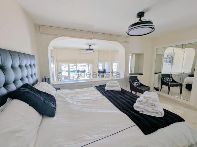 Piso, Cabopino Artola, Marbella