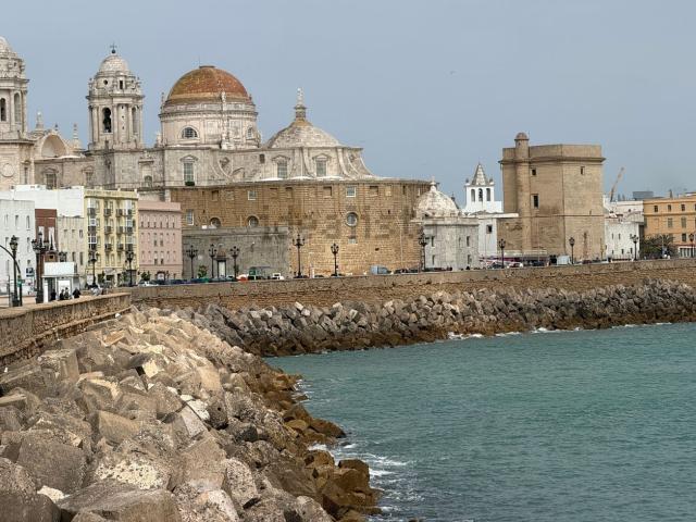 Piso, Cádiz