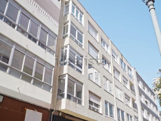 Piso, Camelias Pi y Margall, Vigo