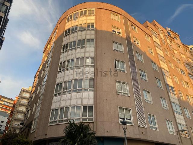 Piso, Camelias Pi y Margall, Vigo