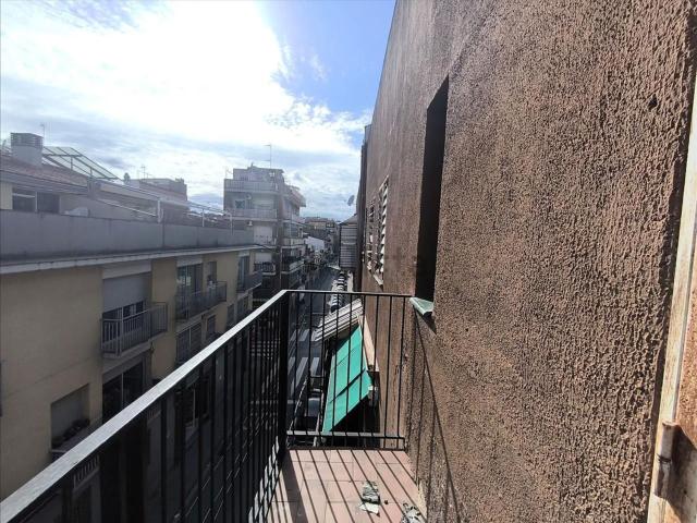 Piso, Canovelles