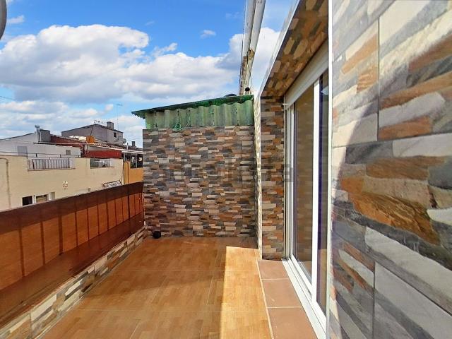 Piso, Canovelles