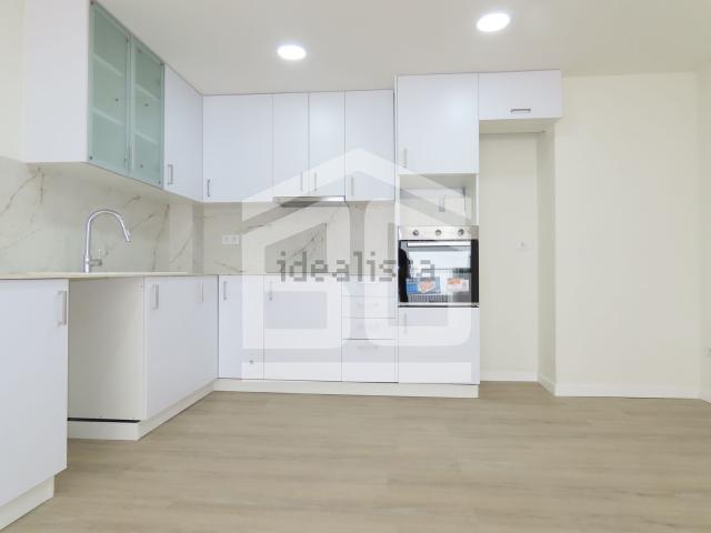 Piso, Canovelles
