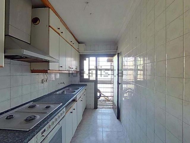 Piso, Canovelles