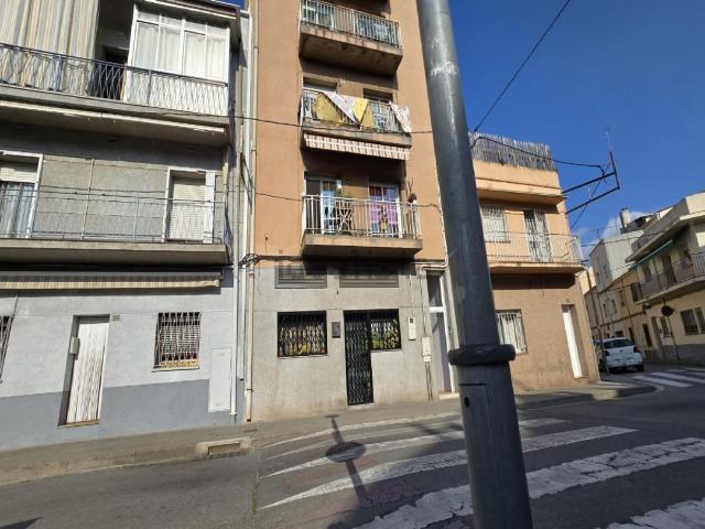 Piso, Canovelles