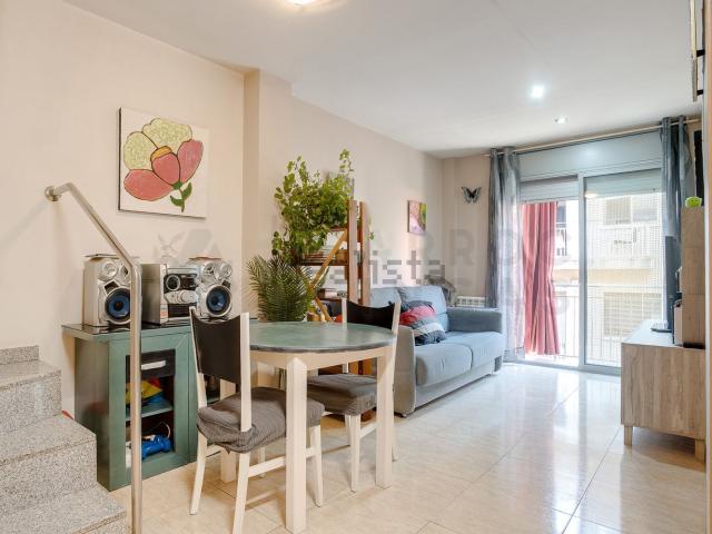 Piso, Canovelles