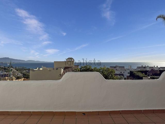 Piso, Casares