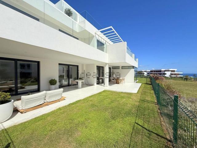 Piso, Casares
