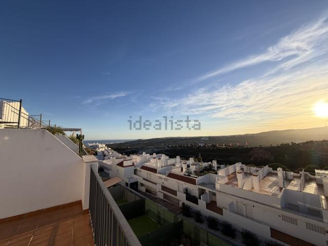 Piso, Casares