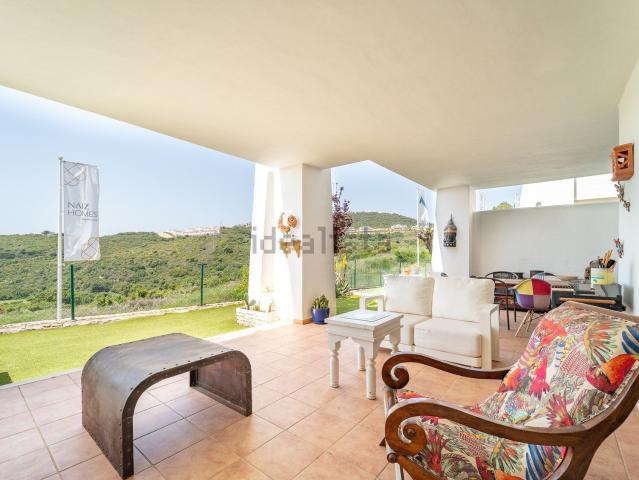 Piso, Casares