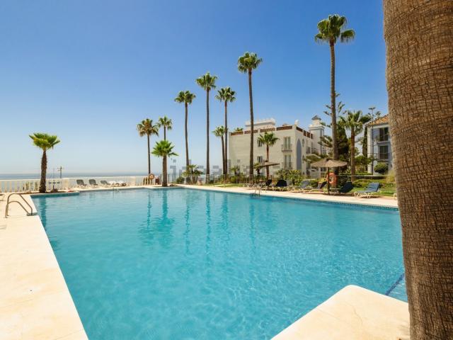 Piso, Casares