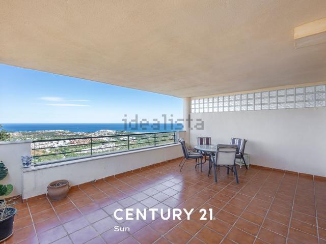 Piso, Casares