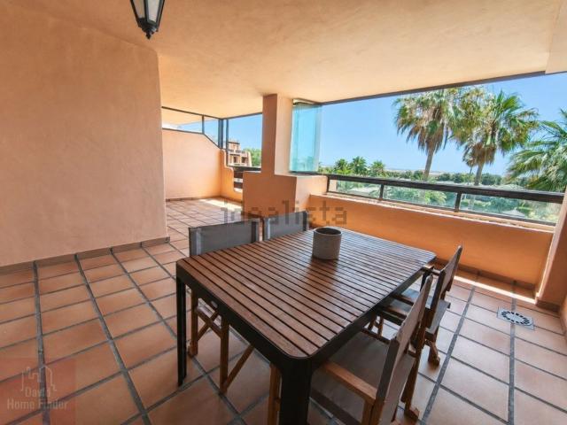Piso, Casares