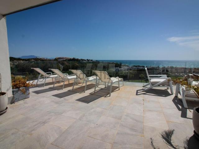 Piso, Casares