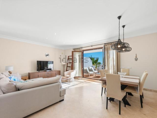 Piso, Casares