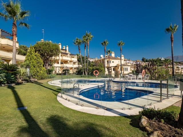 Piso, Casares