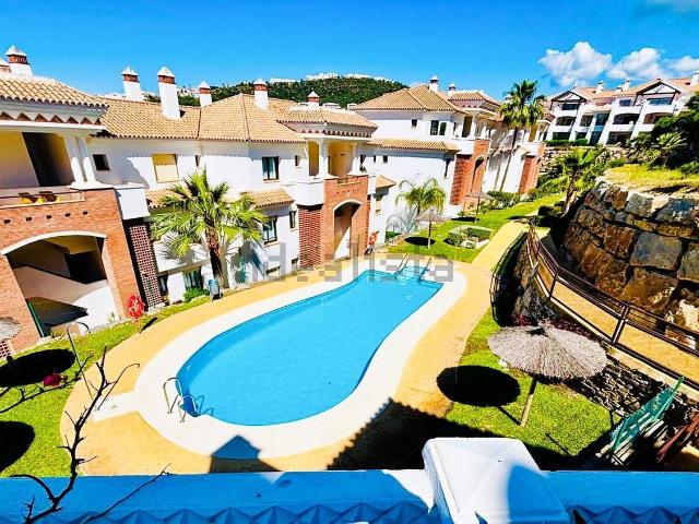 Piso, Casares