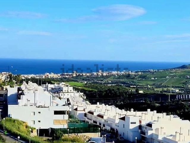 Piso, Casares