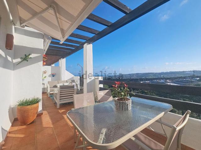 Piso, Casares