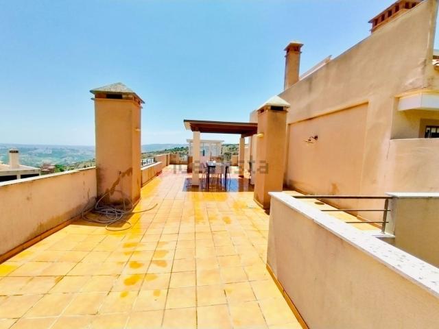 Piso, Casares