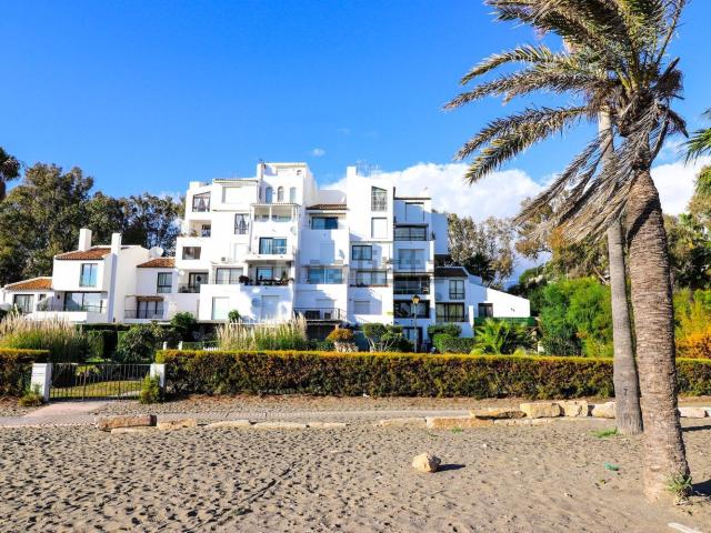 Piso, Casares
