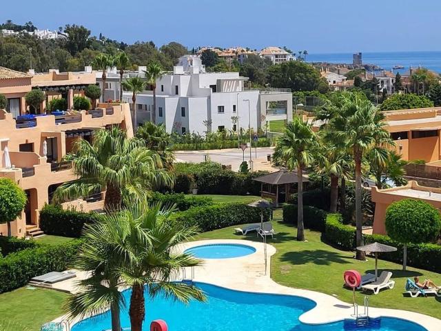 Piso, Casares