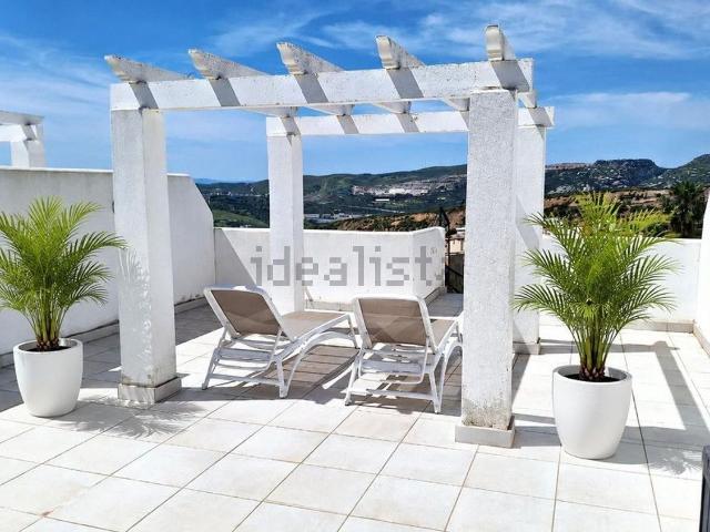 Piso, Casares