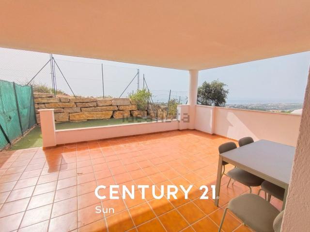 Piso, Casares