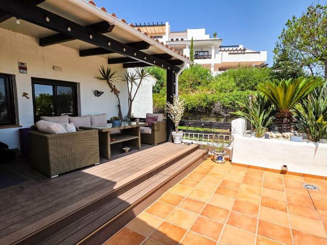 Piso, Casares