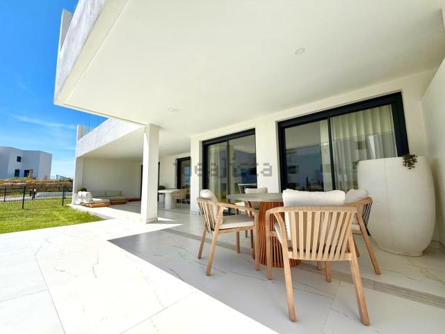 Piso, Casares