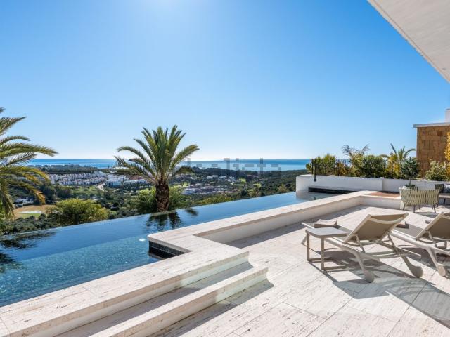 Piso, Casares