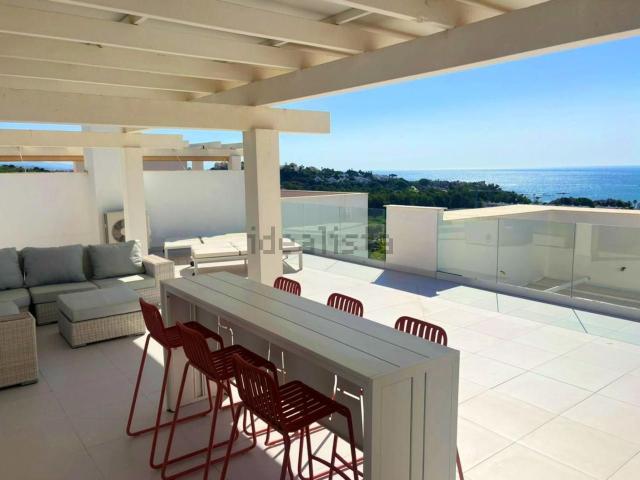 Piso, Casares