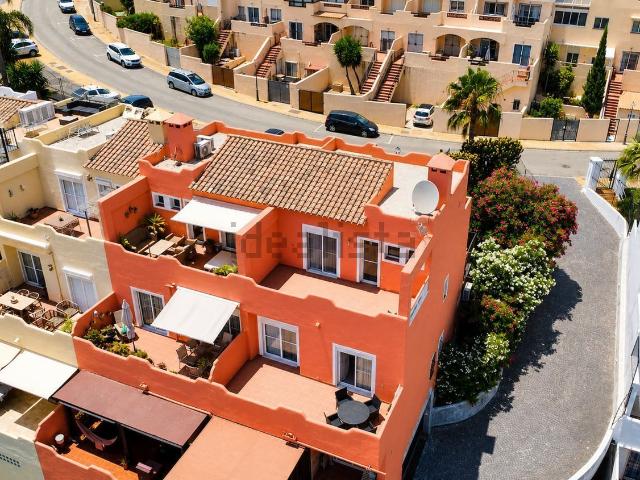 Piso, Casares