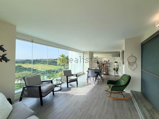 Piso, Casares