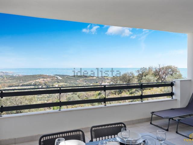 Piso, Casares