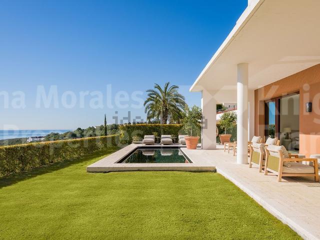 Piso, Casares